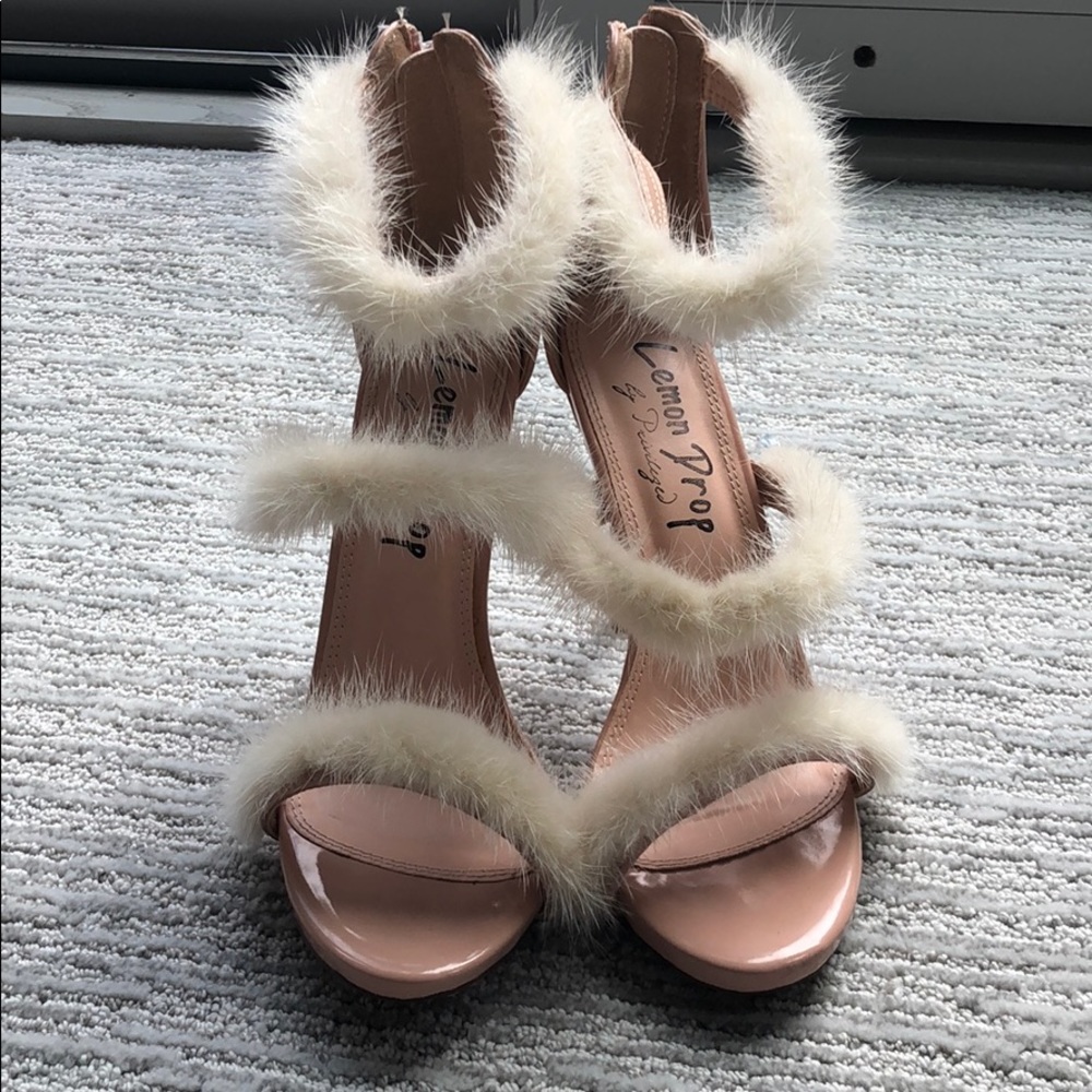 Fur heels